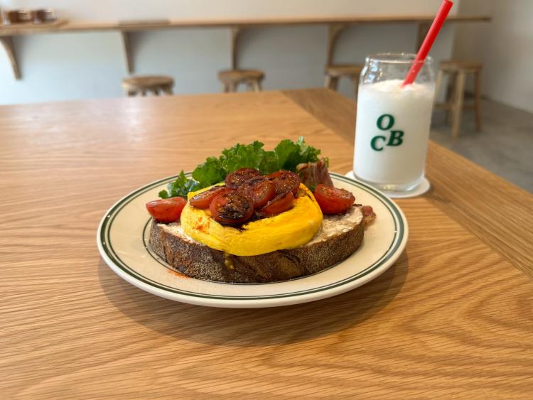 ニューオープンの朝食専門カフェに注目！朝から心躍る人気モーニングカフェ「OBC」（福岡市博多区）【まち歩き】