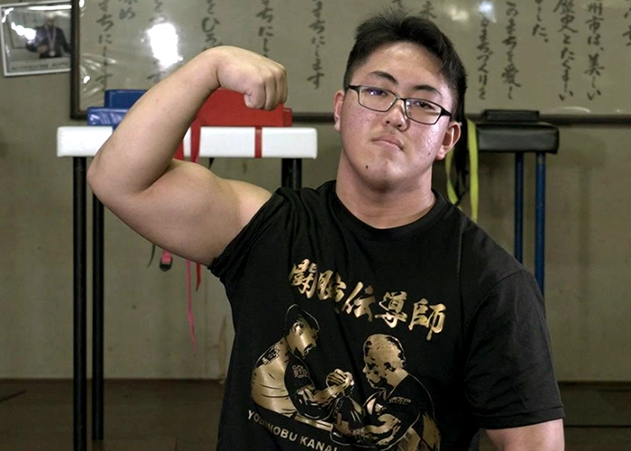 若松高校アームレスリング 松尾櫂人（2年）