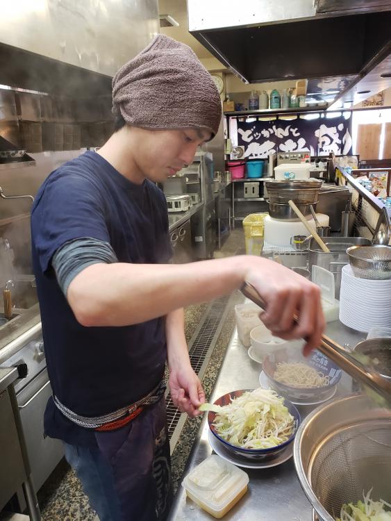 「太一商店 行橋店」と系列の味噌ラーメン専門店「みその屋」を経営する米倉雅裕さん