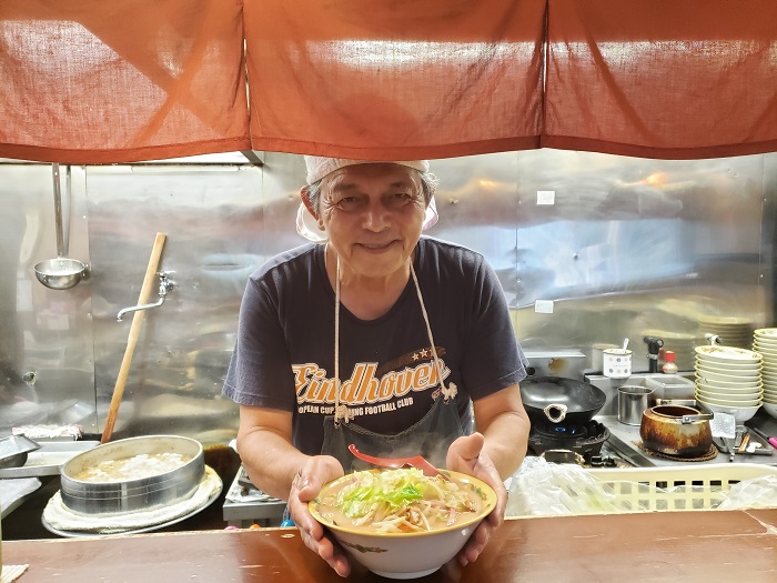 「野菜もたっぷりとれますよ」と岡田さん