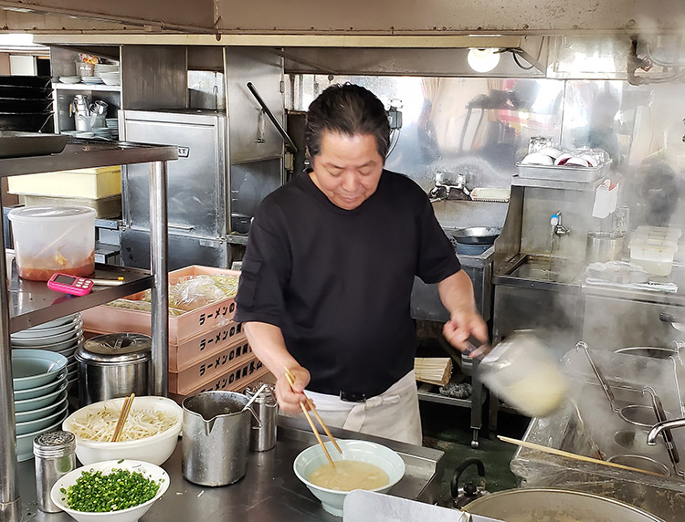 スープ・麺との相性を徹底追及したスライスチャーシューに拍手！「ラーメンの横綱 勝山」ふるさとWish みやこ町～年間300杯！ 豚骨戦士　福岡のラーメンを斬る！VOL.17～