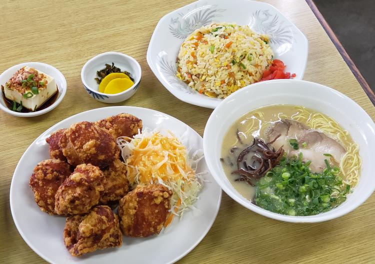 宇美町のラーメン店に最強の唐揚げがある！「扇龍」年間300杯！  豚骨戦士　福岡のラーメンを斬る！ VOL.40~ふるさとWish 宇美町~　