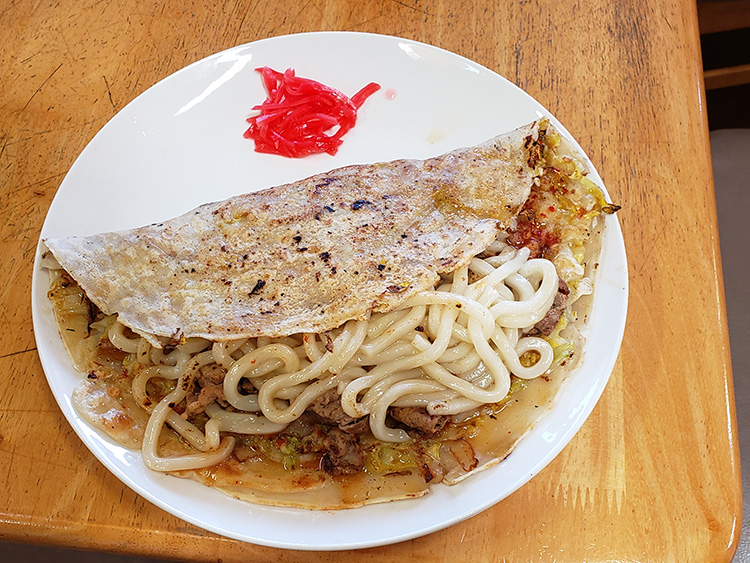 【番外編】麺料理？お好み焼き？“しょうゆ焼き”なるご当地グルメがおもしろい！「あかの駅」年間300杯！豚骨戦士　福岡のラーメンを斬る！VOL.19　～ふるさとWish 赤村～