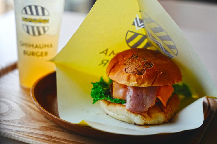 プチトリップ！相島の港を一望できるカフェでハンバーガーランチ「♡SHIMA Cafe SWEETS HOME」（福岡・新宮町）【Oasis~心の休息地をめぐる旅~】