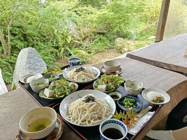 【まち歩き】『舍（やどり）』早良区石釜でご当地麺をいただく。ご夫婦が営む郷土料理店！