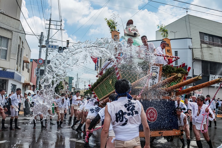 ※アサデス。KBCで紹介！【夏祭り】7/20、21エイサー！エイサー！『鳥栖山笠』 山車が迫力満点にまちを駆け巡る！（佐賀県鳥栖市）