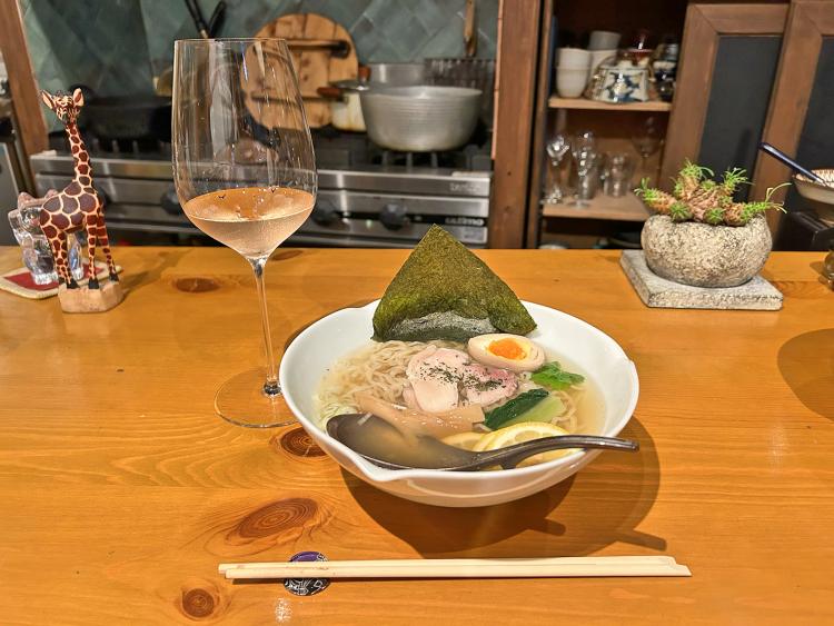 【まち歩き】『酒場イタチョ』〆はレモンラーメン！高宮のアットホームな酒場